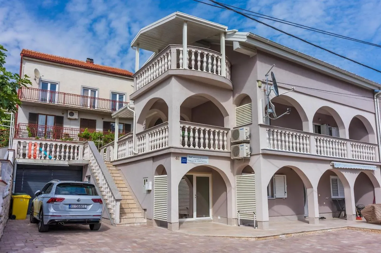 Apartments Mirela Crikvenica