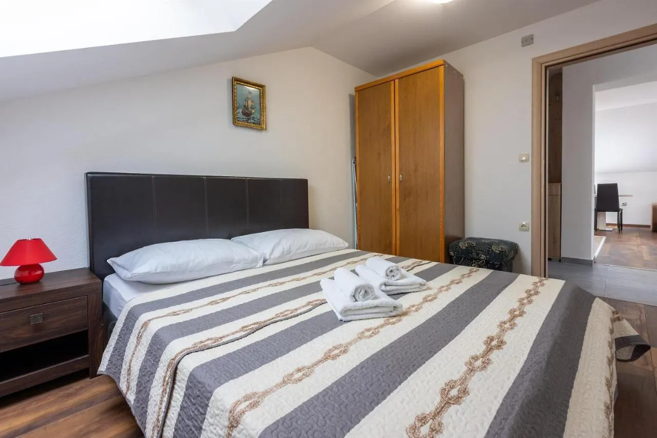 Apartments Mirela Crikvenica