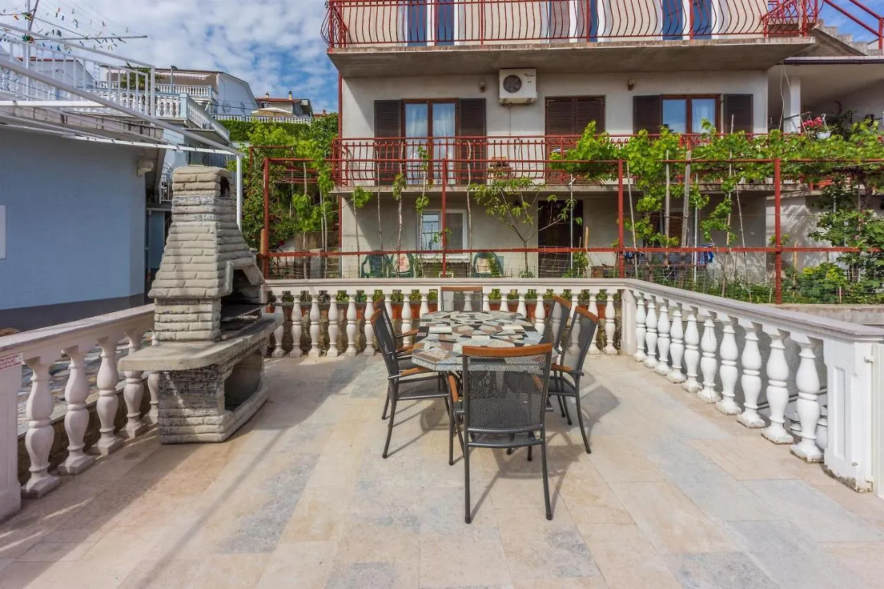 Apartments Mirela Crikvenica 0*,  Croatia
