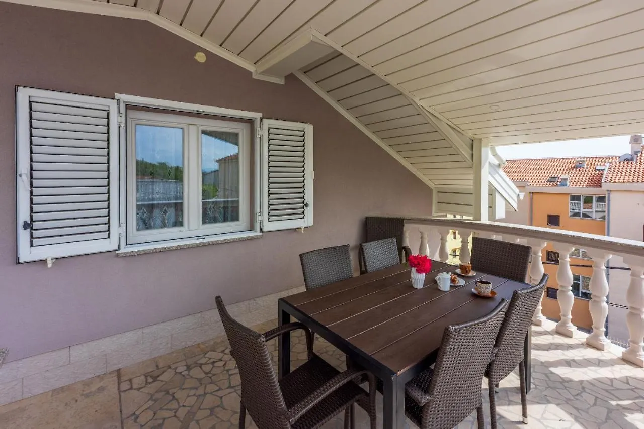 Apartments Mirela Crikvenica