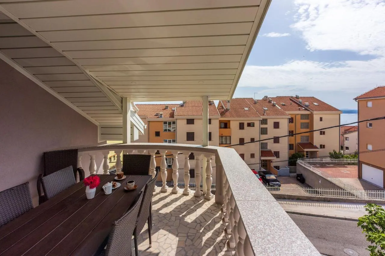 Apartments Mirela Crikvenica